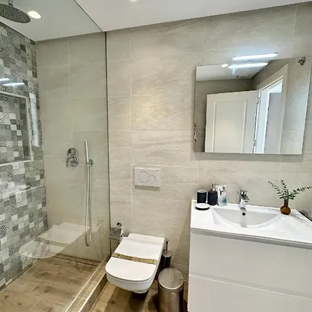 公寓 Old Town Modern Flat, 4 Minutes From - Eaw Homes