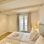 Old Town Modern Flat, 4 Minutes From - Eaw Homes Апартаменты Марбелья